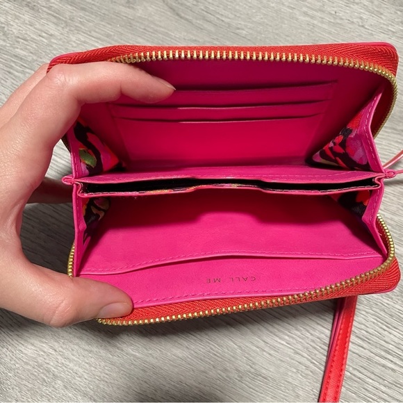 Stella&Dot Call Me Barbiecore Wristlet Red Wallet - Picture 9 of 12
